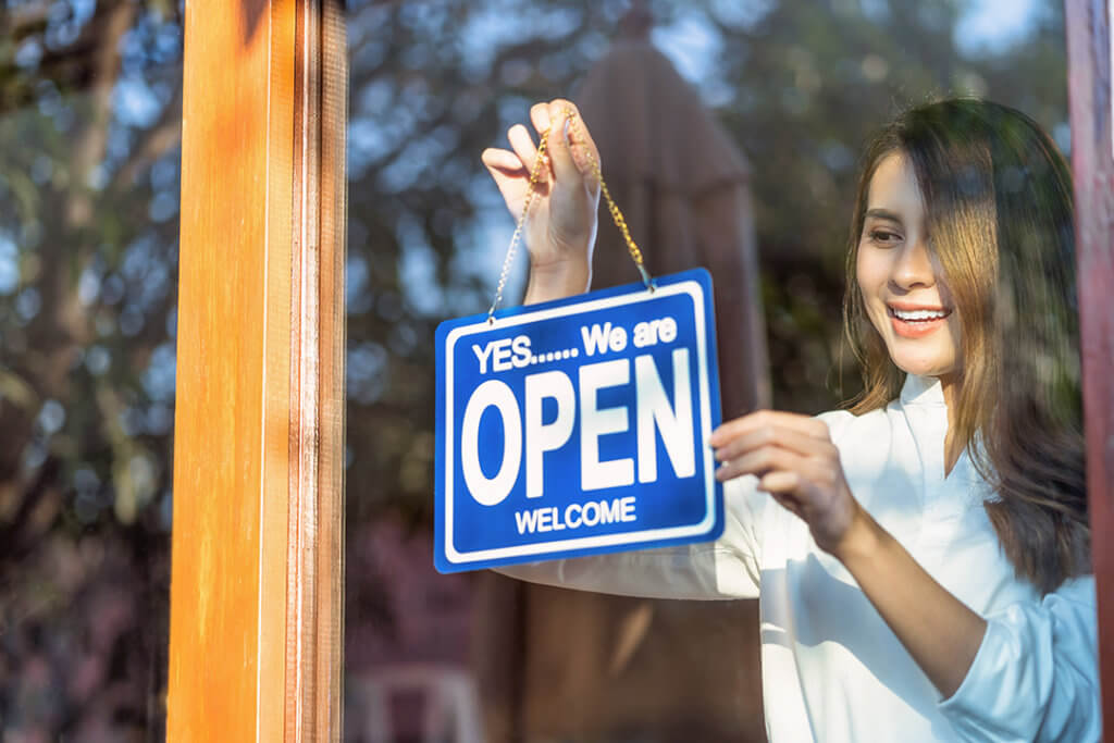 Can COVID-19 Testing Speed Up School and Office Reopenings? | Mobile Health