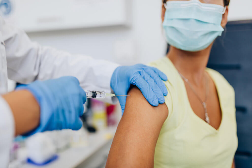 Mobile Health | Titer Test Solution Provider in Los Angeles | 4 Things to Know About the OSHA COVID-19 Testing & Vaccination Executive Order